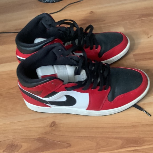 Air Jordan 1 size 10 - Picture 2 of 5